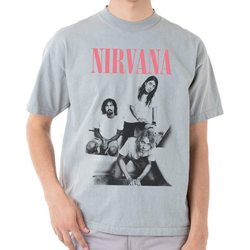 Nirvana - Kurt Cobain - Bathroom Photo - Grey  t-shirt